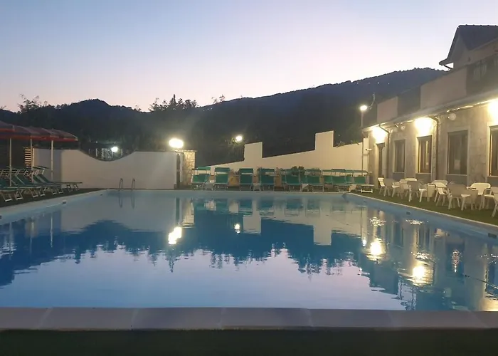 Il Grande Orso アパートホテル 3*